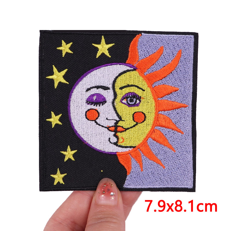 Outdoor Wave Sun Patch Iron On - Outdoor Adventures Clothing 评论和价格